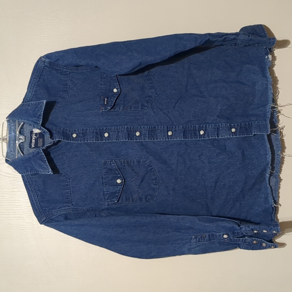 Wrangler Blue Denim Pearl Button Shirt Medium